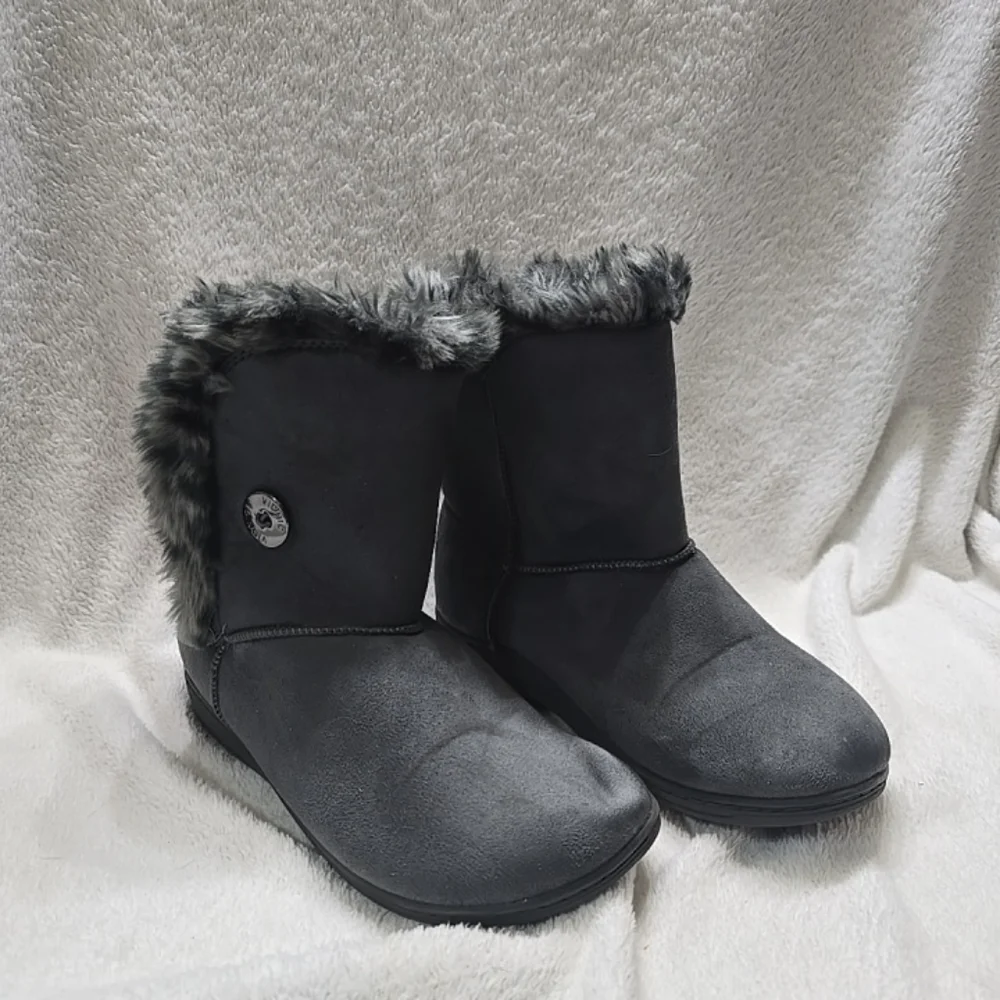Vionic Women's Size 7 Faux-Fur Winter Ankle Boots in Charcoal Gray